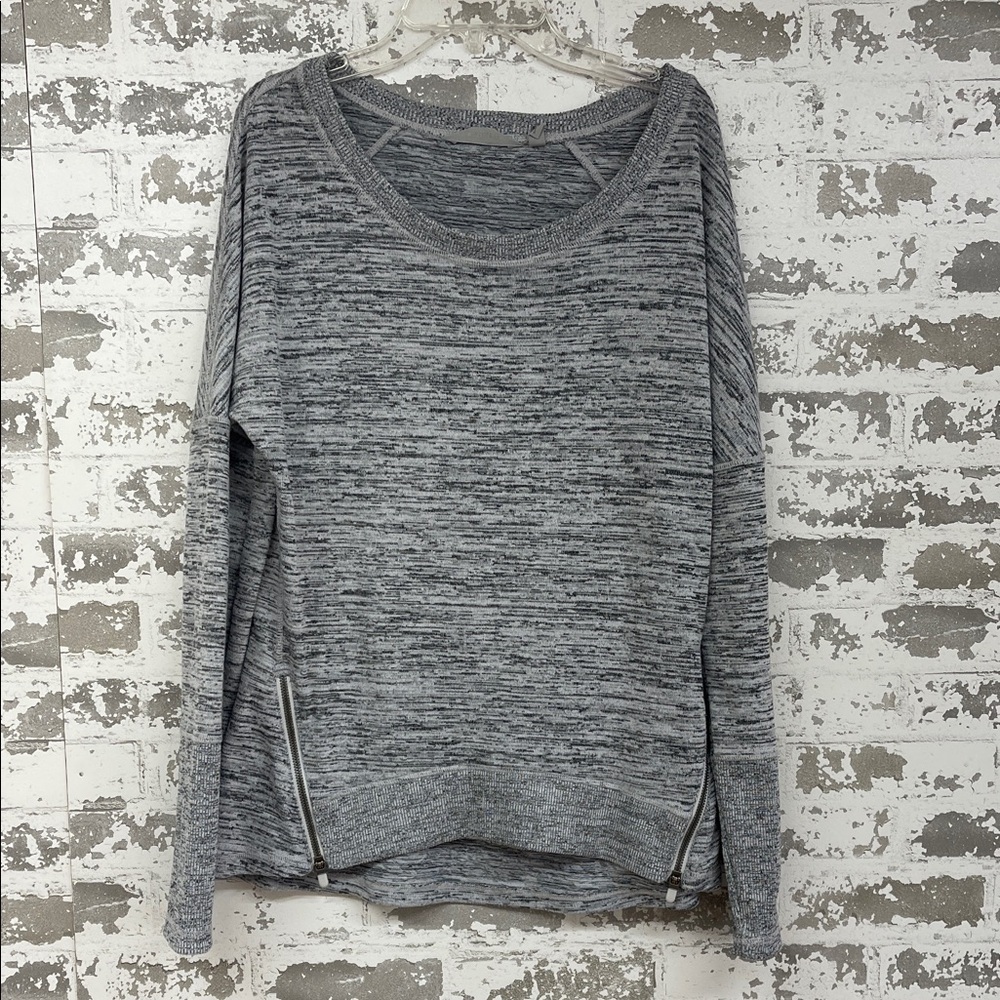 Athleta Cozy Gray Women Sweatshirt Size Medium